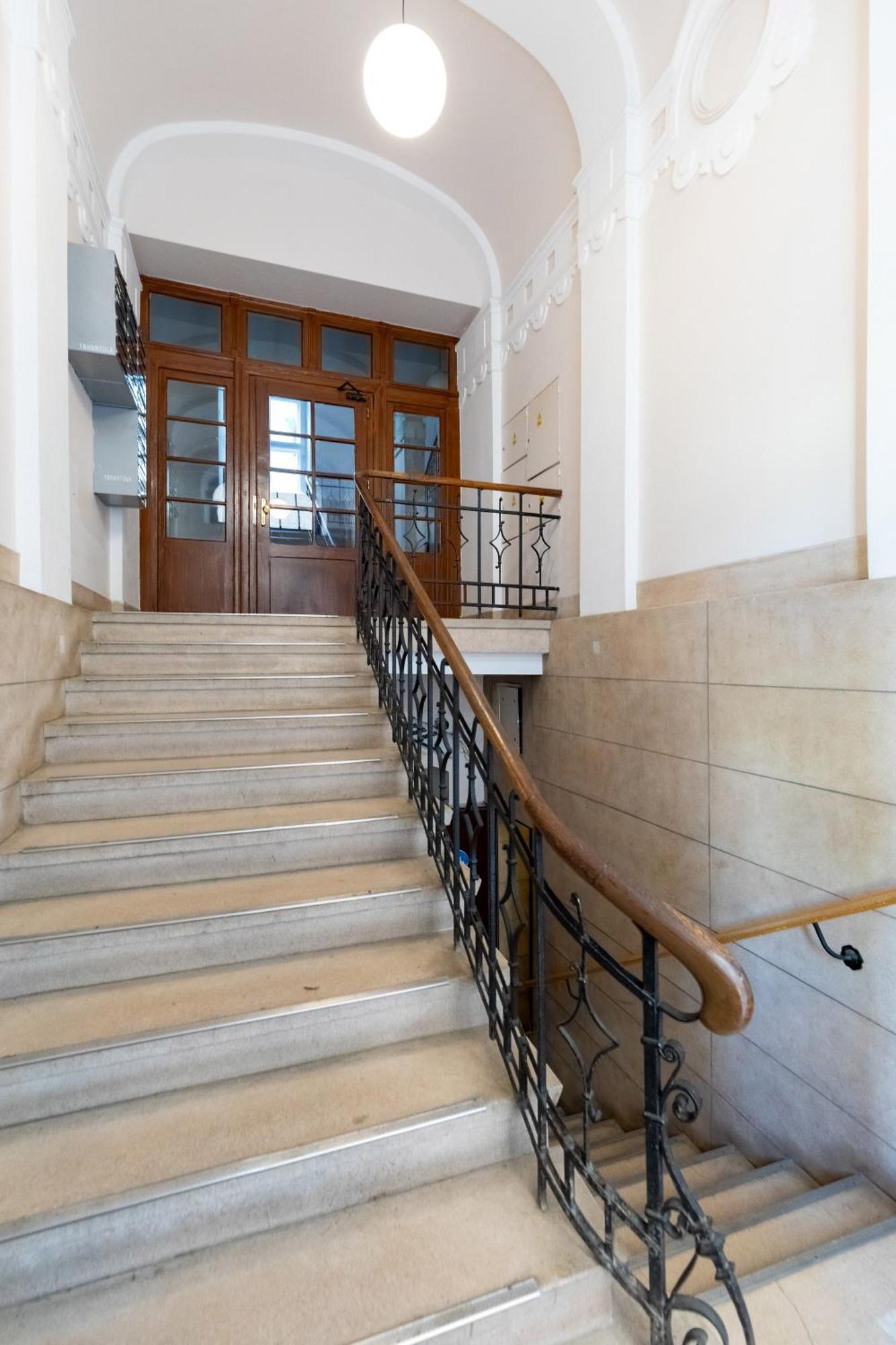 Apartment With Entresol Old Town Краків Екстер'єр фото