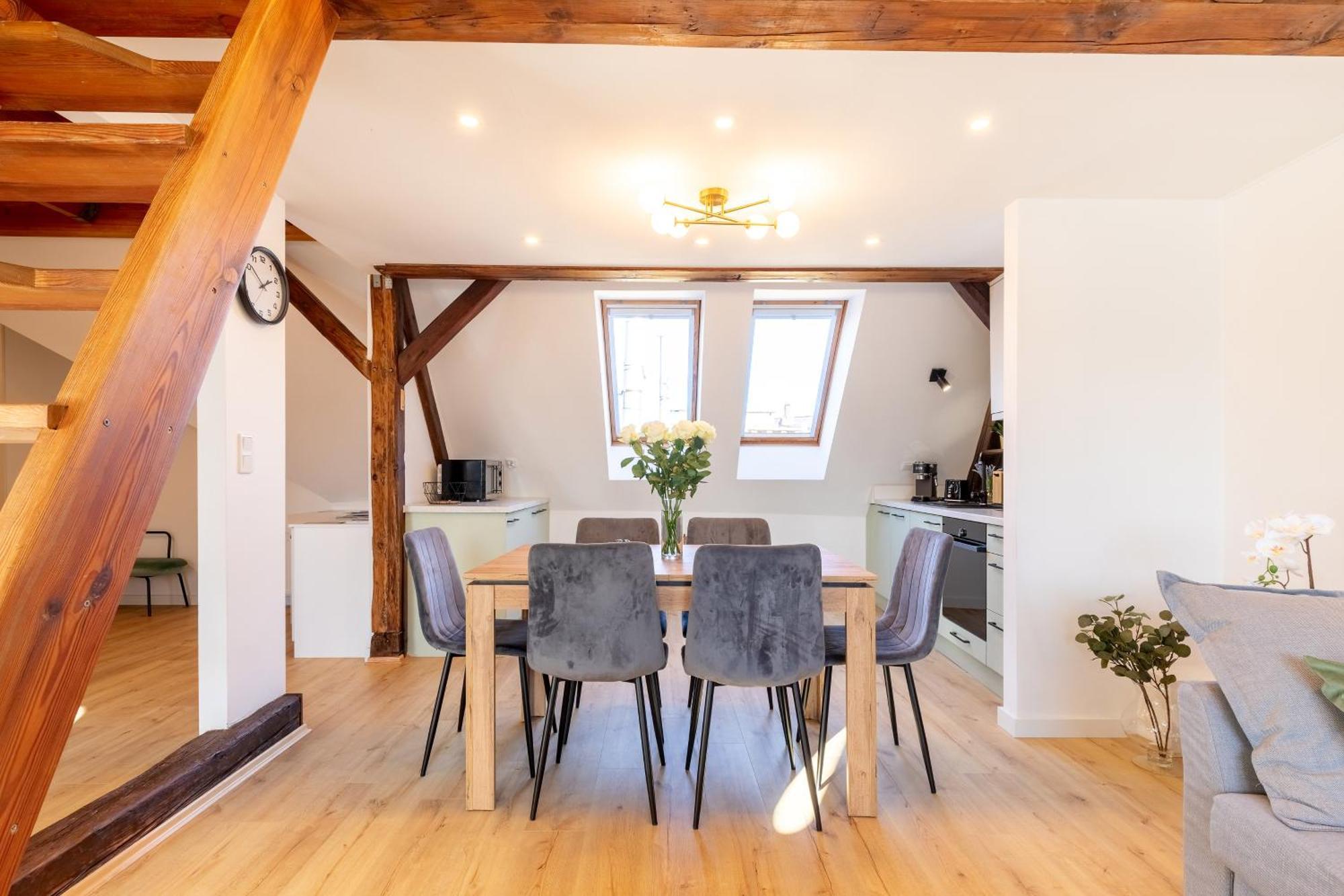 Apartment With Entresol Old Town Краків Екстер'єр фото