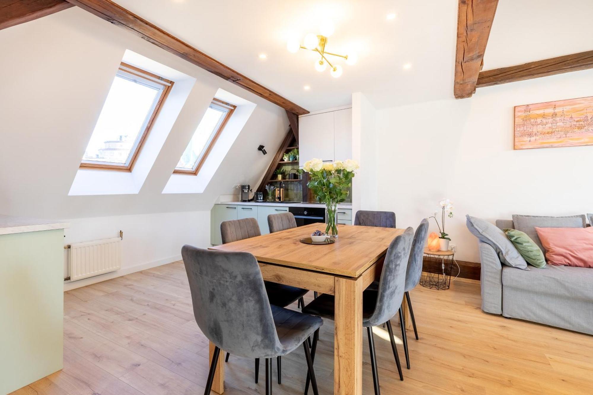 Apartment With Entresol Old Town Краків Екстер'єр фото